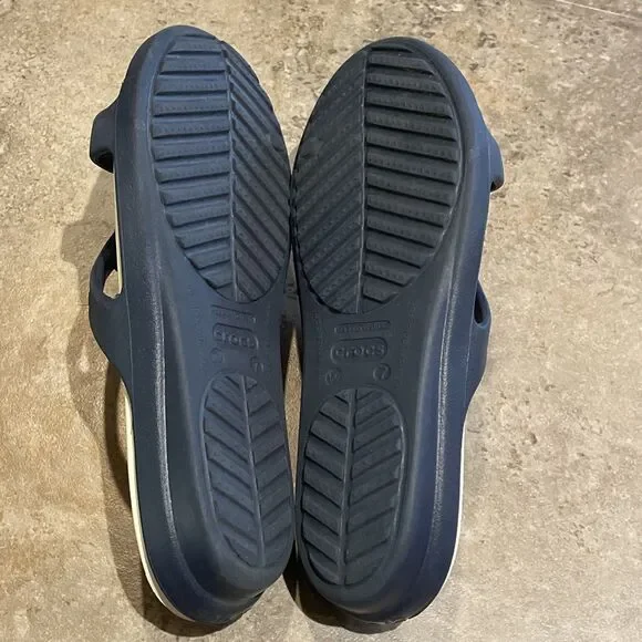 CROCS Sanrah Circle Slide Sandal Shoe Womens Size 7 Medallion Comfort Casual - Picture 7 of 13